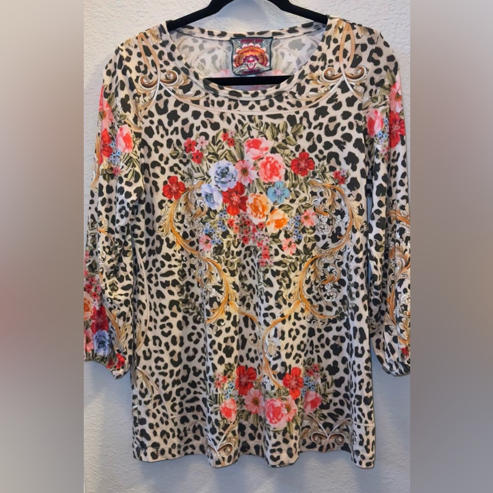 Johnny Was Cheetah Puff Sleeve Floral Top Size Small - Picture 4 of 8